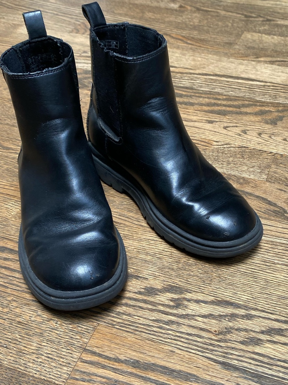 Old navy girls slip on black boots